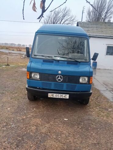 садовый измелчитель: Грузовик, Mercedes-Benz, Б/у