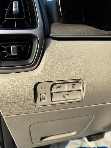 Kia: Kia Sorento: 2022 г., 1.6 л, Гибрид — 17