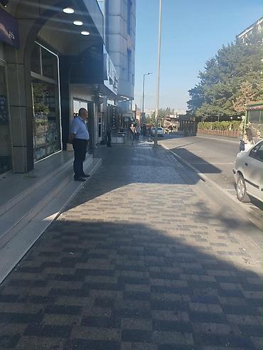 Коммерческая недвижимость: Əhmətli metrosun yaxınlıqı kinoteatır tərəfə Ukranski kruqa yaxın — 6