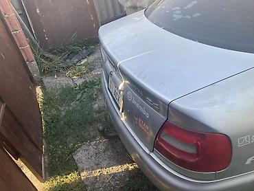 салон автомобиля: Audi A4: 1998 г., Седан — 3