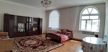 gencede satilan heyet evleri 2018: 7 комнат, 740 м², Средний ремонт — 3