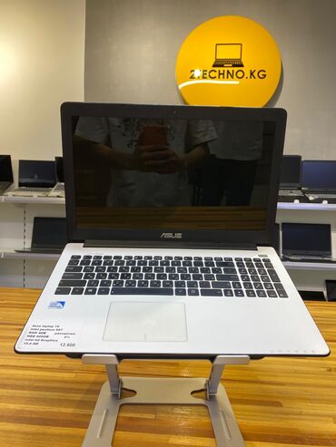 Ноутбуки: Ноутбук, Fujitsu, 4 ГБ ОЗУ, Intel Pentium, 15.6 ", Б/у, Для несложных задач, память HDD