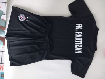 igracke za bebe: Original partizanov dres i sorc.Nov,vel 128