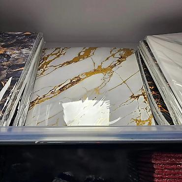 Tapete: Zidni pvc paneli
60x60cm
Paket 10 kom- 2999 din — 12