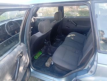 замик: Volkswagen Passat Variant: 1990 г., Механика, Бензин, Универсал — 2