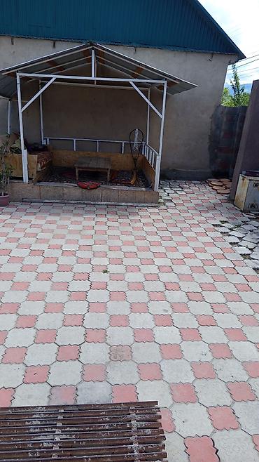 Продажа коттеджей и домов: 4 комнаты, 120 м², 5 соток, Каракол, Собственник — 13