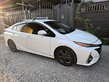 byd e1: Toyota Prius: 2017 г., 1.8 л, Вариатор, Гибрид, Лифтбек — 3
