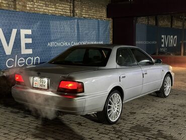 Toyota: Toyota Vista: 1996 г., 2 л, Автомат, Бензин, Седан