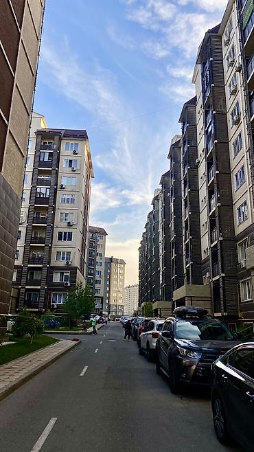 маладежный квартал: 3 комнаты, 90 м², Ала-Арча ТРЦ 108 серия, 2 этаж, Евроремонт — 3