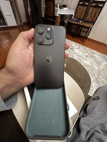 Apple iPhone: IPhone 14 Pro, 128 GB, Qara, Face ID — 4