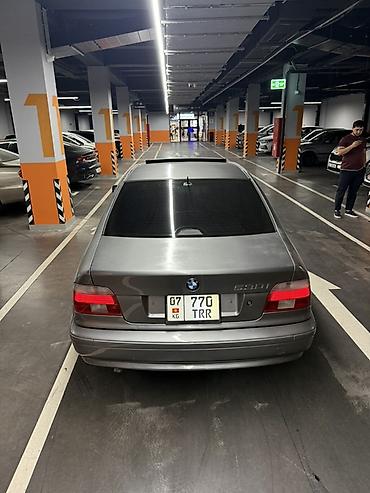 шестерка: BMW 530: 2002 г., 3 л, Механика, Бензин, Седан — 3