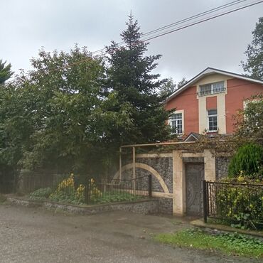 аренда дома на длительный срок: 8 комнат, 1000 м², Средний ремонт