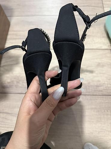 Туфли: Туфли, 37, Stradivarius, Б/у, цвет - Черный, Самовывоз, Платная доставка — 2