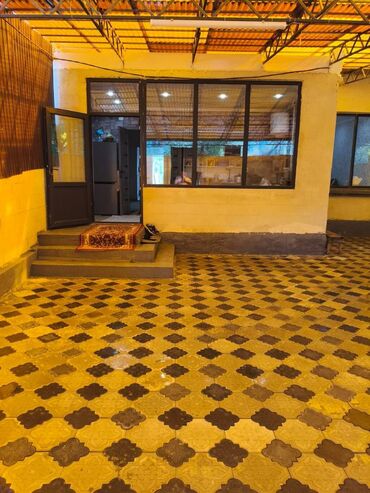 дом таатан: Барачный, 200 м², 4 комнаты, Агентство недвижимости