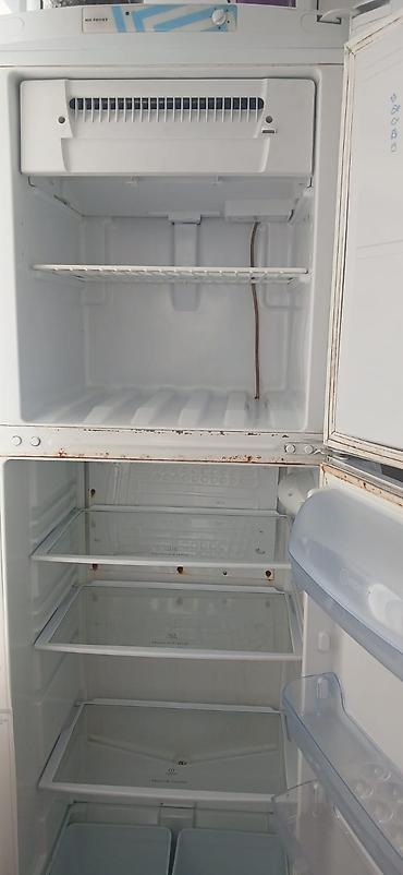 kamera saat: İşlənmiş 2 qapılı Indesit Soyuducu Satılır, rəng - Ağ — 3