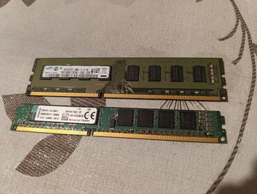 8gb ddr4 notebook ram: Operativ yaddaş (RAM) Samsung, 4 GB, < 1333 Mhz, DDR3, PC üçün, İşlənmiş