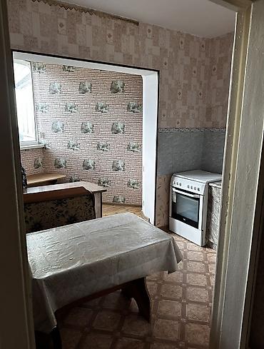 1 комната, 10 мкр Собственник, Без животных, от 1 года, С мебелью полностью at lalafo.kg 1 комната, 10 мкр Собственник, Без животных, от 1 года, С мебелью полностью
