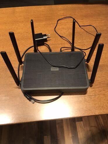 сетевые хранилища (nas) asustor: Продаю Wi-Fi роутер от xiomi