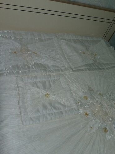 Örtüklər: Yataq üçün Yeni rəng - Ağ Yataq örtüyü — 8