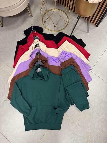 velicima: Trenerka 2500din
S M L Xl — 6