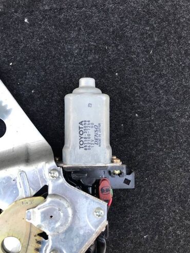 Другие автозапчасти: Мотор стеклоподъемника Toyota Hilux Surf ( 4 Runner ) RZN185 3RZ 1999