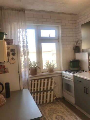 сдаётся квартира на длительный срок в районе кызыл аскерь: 3 комнаты, 58 м², 104 серия, 5 этаж, Косметический ремонт