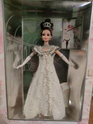 Oyuncaqlar: Kuklalar hər biri yenidir. Karobkada. satılır. Amerikadan alınlb — 11