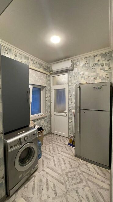 Köhnə tikili: Bakı, 3 otaqlı, Köhnə tikili, m. 28 may, 110 kv. m -da lalafo.az — 19 Köhnə tikili: Bakı, 3 otaqlı, Köhnə tikili, m. 28 may, 110 kv. m — 19