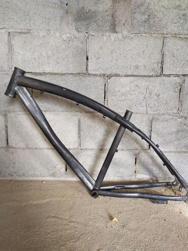 %D0%B2%D0%B8%D0%BD%D1%82%D0%B0%D0%B6%D0%BD%D0%B0%D1%8F %D0%BE%D0%B4%D0%B5%D0%B6%D0%B4%D0%B0: Рама на велосипед