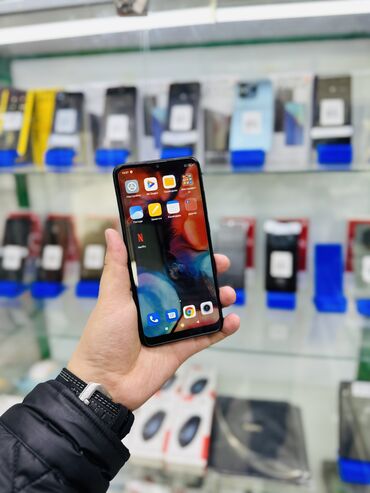 дишовые телефоны: Redmi, Redmi 8A, Б/у, 64 ГБ, цвет - Черный, 2 SIM