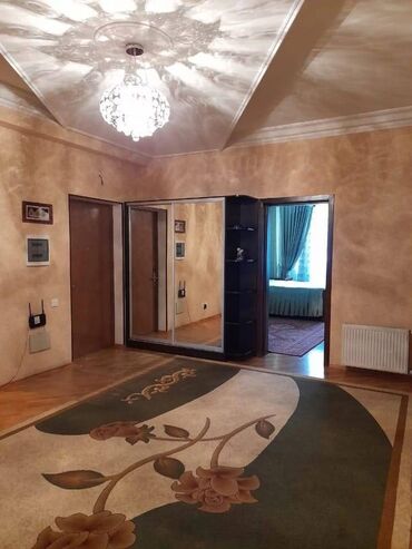 Uzunmüddətli kirayə mənzillər: İnşaatçılar metrosunun yaxınlığında Qələbə dairesində yaxın 12 — 12