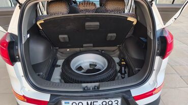 Kia: Kia Sportage: 2.4 l | 2011 il Sedan — 30