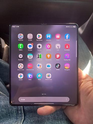 nintendo switch: Samsung Galaxy Z Fold 5, 256 GB, rəng - Qara, Sensor — 4