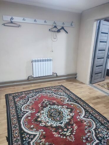 Долгосрочная аренда комнат: Сдается 2 комнатная квартира Особенности: - Отопление: радиатор — 5