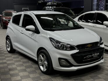Hyundai: Chevrolet Spark: 2017 г., 1 л, Автомат, Газ, Хэтчбэк