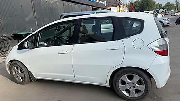 hond: Honda Fit: 2010 г., 1.4 л, Робот, Бензин, Хэтчбэк — 4