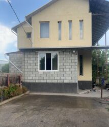 дом навапакровка: Сдаётся комната для девушек в доме тоже нет мужчин ванна кухня туалет at lalafo.kg дом навапакровка: Сдаётся комната для девушек в доме тоже нет мужчин ванна кухня туалет