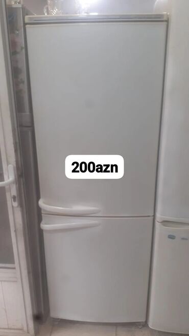baku electronics dispenser: İki qapılı soyuducu - Rəng: ağ - Alt hissədə dondurucu bölmə, üst
