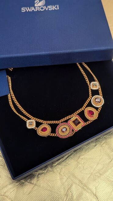 Boyunbağılar: Swarovski boyunbağı - Brend: Swarovski (orijinal qutusu və etiketlə)