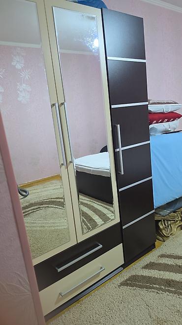 cut kravat: Yataq otağı dəsti - Komplekt: 3 qapılı dolab və iki nəfərlik çarpayı — 1