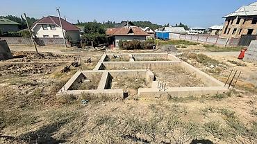 Земельные участки: 5 соток, Для строительства — 10