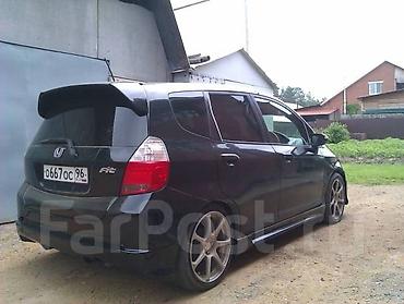 Автозапчасти: Задний спойлер Honda Б/у — 4
