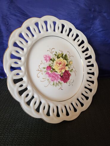 Činije: Bombonijera nova,vintaz Vabene porcelanska. Porcelanska na lalafo.rs — 7 Činije: Bombonijera nova,vintaz Vabene porcelanska. Porcelanska — 7