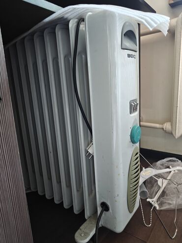 бытовая техника в рассрочку: Масляный обогреватель хороший, отдам за 950 сомов из-за срочности