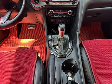 veloster: Hyundai Veloster: 2018 г., Автомат, Бензин, Хэтчбэк — 9