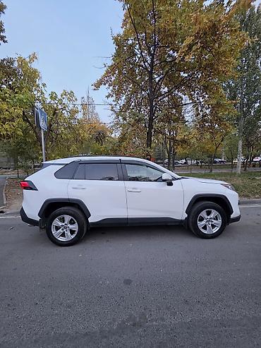 outback 2019: Toyota RAV4: 2021 г., Бензин, Кроссовер — 2