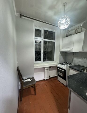 Продажа участков: 2 комнаты, 43 м², Сталинка, 1 этаж, Косметический ремонт