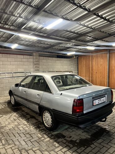 опел омега: Opel Omega: 1987 г., 2.3 л, Механика, Бензин, Седан