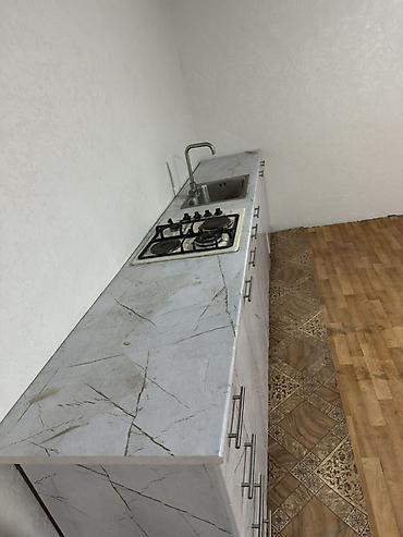 silver kitchen: Кухонный гарнитур, Б/у, цвет - Серый — 5