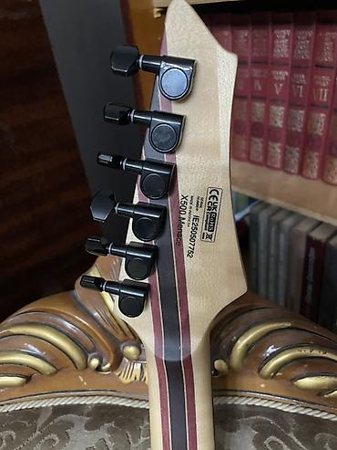 klas 6: Salam. Cort x500 menace gitara satılır. Gitarada bir cızıq belə — 2